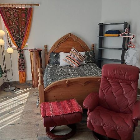 Self Contained Ground Floor Bedroom With Ensuite Wet Room Continental Breakfast Included Parking For 1 Car Outside Heanor Kültér fotó
